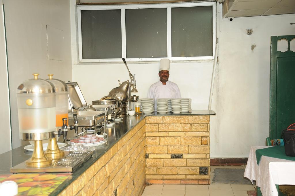 Nile Hotel Aswan Exterior foto